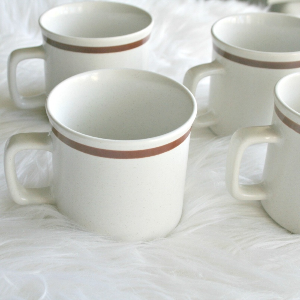 4 vintage cups mugs and 4 plates strong  ceramic